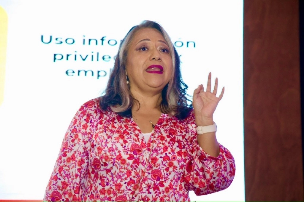 Si las entidades de crédito no cuentan con protocolos adecuados para prevenir los fraudes a los usuarios y sus directivos de alto nivel no toman cartas en el asunto, a los ciberdelincuentes se les facilitará el poder atacarlas, dijo Esther Ramírez Bernabé. Foto ‘La Jornada’