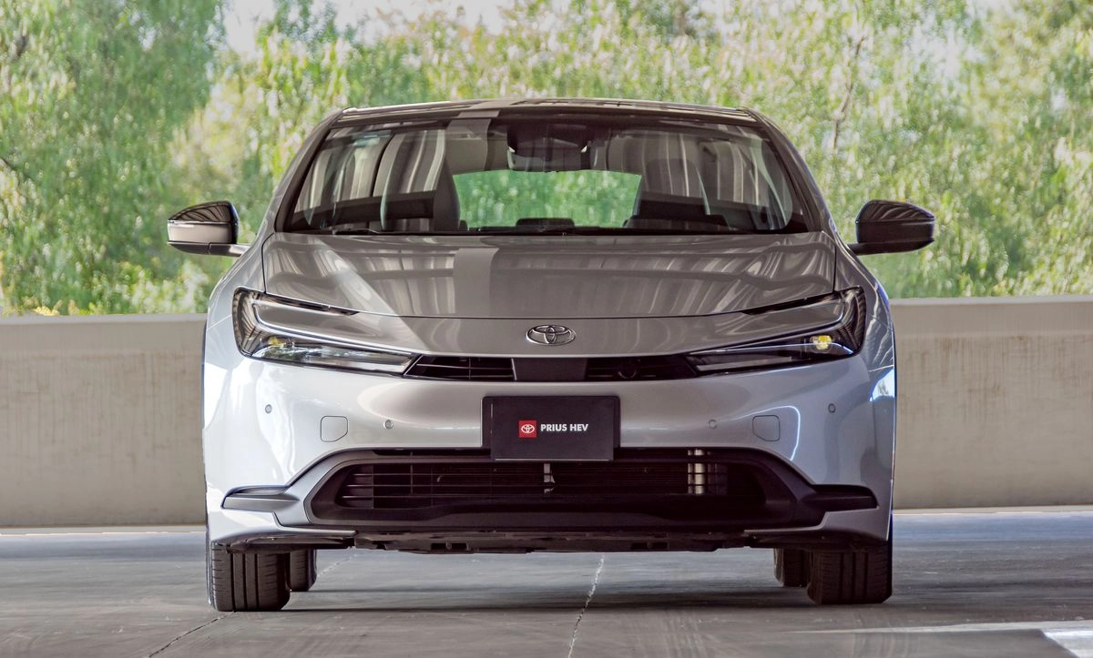 Toyota destaca su visión sobre la importancia que han cobrado las tecnologías que ha desarrollado con distintas naturalezas de vehículos electrificados adecuadas a los mercados objetivos muy particulares. Foto 