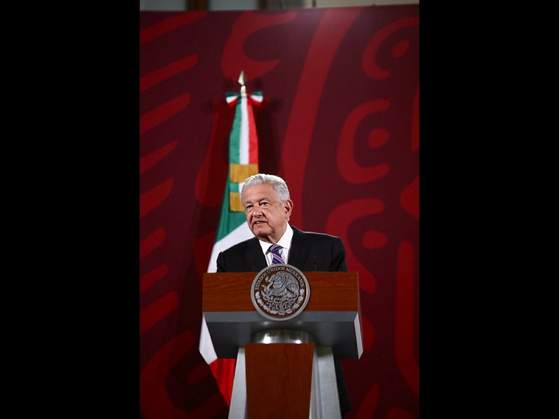 El presidente Andrés Manuel López Obrador durante su conferencia matutina en Palacio Nacional, en la Ciudad de México, el 11 de abril de 2022. Foto Luis Castillo