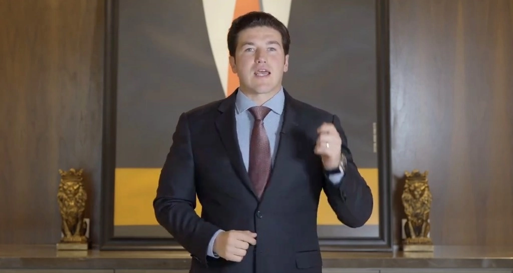 A través de un video en sus redes sociales, García Sepúlveda aseguró que el PRIAN le pidió "impunidad" a cambio de permitir que Javier Navarro, su secretario general de Gobierno, asumiera como gobernador interino de Nuevo León. Captura de pantalla de un video de X @samuel_garcias.