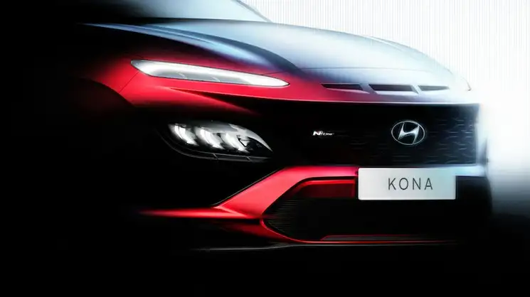 Este SUV compacto estrena el nuevo lenguaje de diseño Sensuous Sportiness, y por primera vez, se incorpora la versión deportiva N Line.
Fotos. Cortesía Hyundai México.
