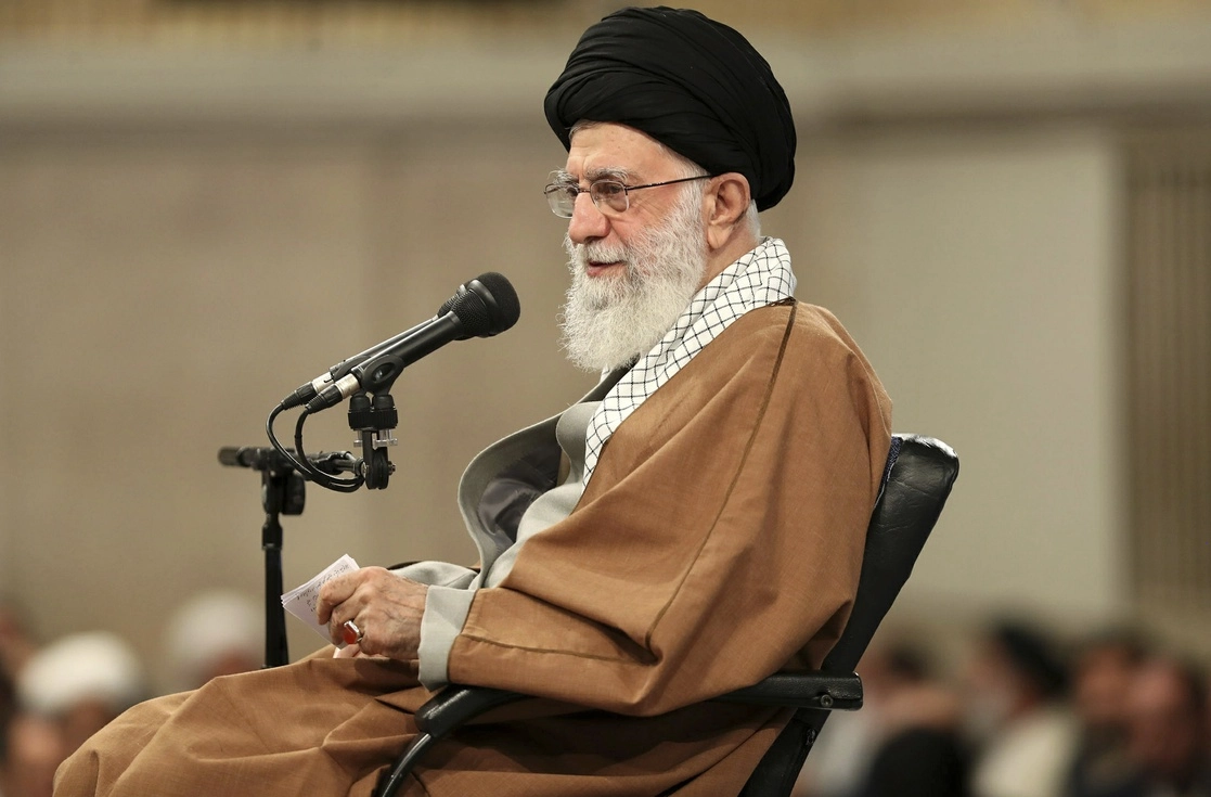 El ayatola Ali Jamenei, líder supremo de Irán, en Teherán. Foto Ap / Archivo 