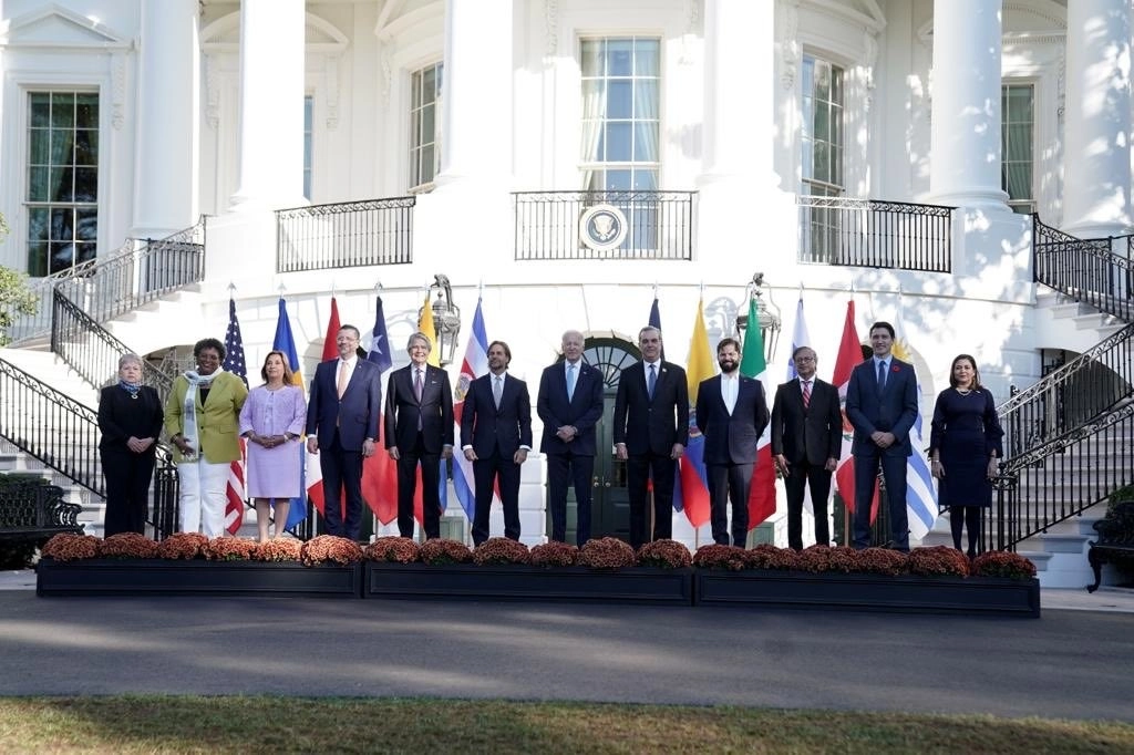 Presidentes y representantes de países que integran la Alianza para la Prosperidad Económica en AL, se reunieron hoy en Washington. Foto @aliciabarcena
