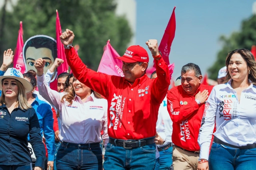 Dijo que Tlalnepantla contará con la Clínica de las Emociones para atender problemas de ansiedad, angustia y depresión, enfermedades que padecen seis de cada diez habitantes. Foto Cortesía