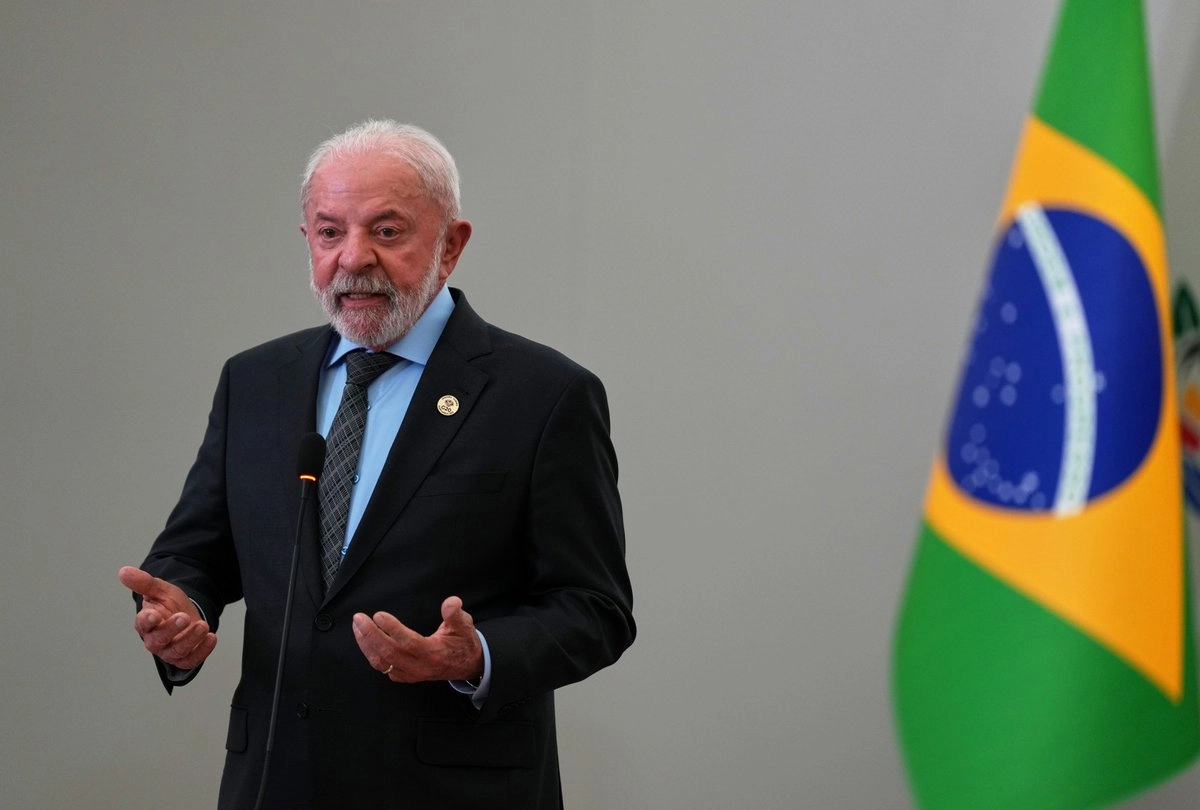 El presidente de Brasil, Luiz Inácio Lula da Silva, habla durante una conferencia de prensa en la cumbre de líderes del G20 en Johannesburgo, Sudáfrica, el 23 de noviembre de 2025.