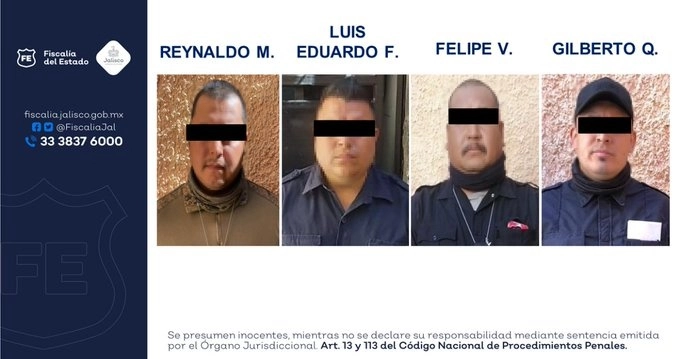 Elementos policíacos vinculados a la desaparición de un comerciante. Foto Fiscalía del Estado de Jalisco