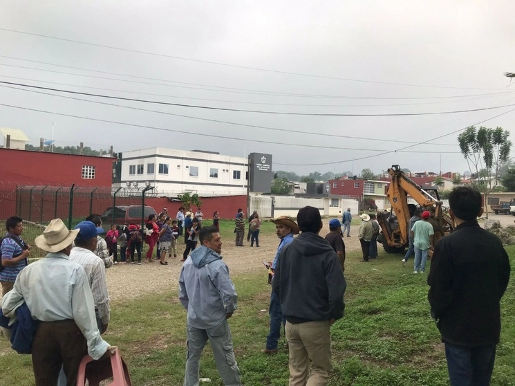 Protesta en juzgados que llevan los casos de acusados del incendio en Agroindustrias de México, en Ixhuatlán del Café, Veracruz. Foto Eirinet Gómez