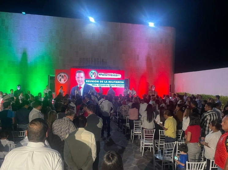 Alejandro Murat sigue de gira en búsqueda de la candidatura priísta a la presidencia de la República. Foto La Jornada