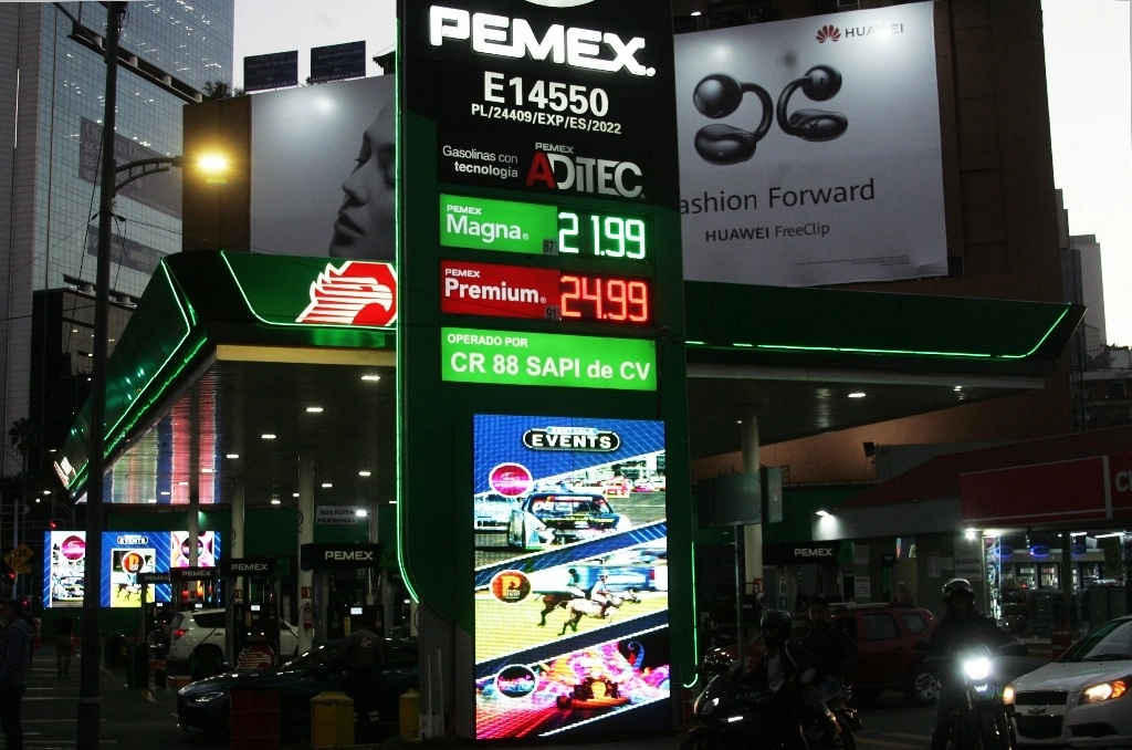 Pemex ha reportado un aumento anual en su producción de hidrocarburos. Foto Roberto García/Archivo
