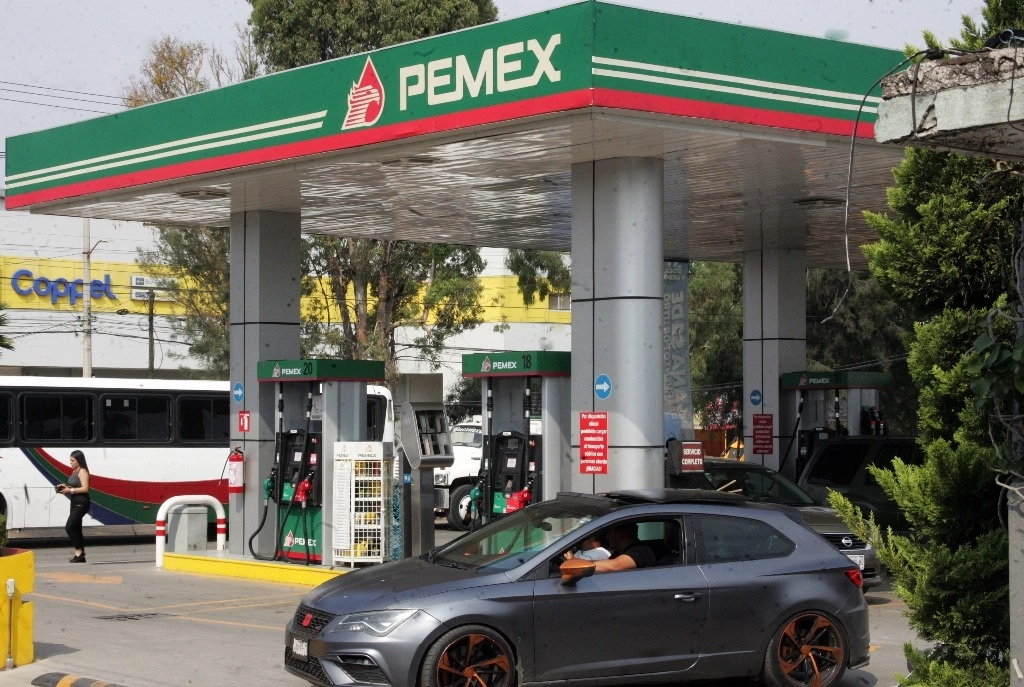 La extracción de crudo de Pemex mostró una caída de 1.90 por ciento en abril frente al tercer mes de 2024, cuando reportó una producción de un millón 503 barriles por día. Foto Roberto García Rivas / La Jornada
