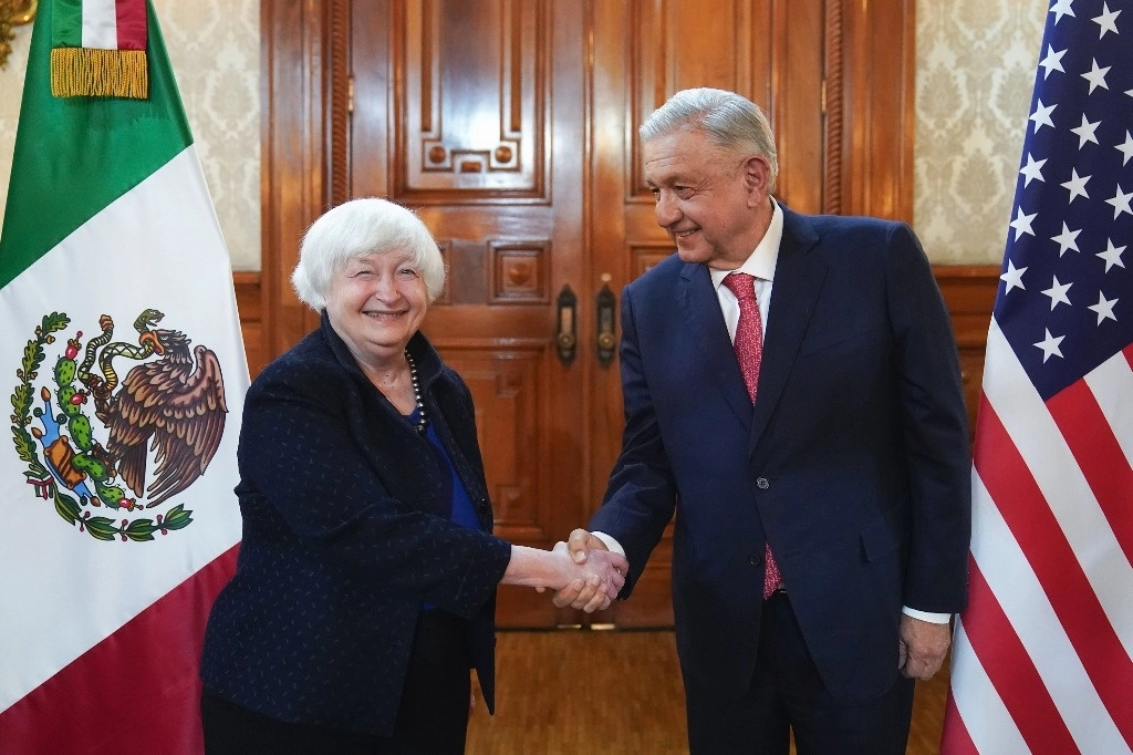 El presidente Andrés Manuel López Obrador (der) junto con la  secretaria del Tesoro de EU, Janet Yellen. Foto tomada de la cuenta de X @lopezobrador_