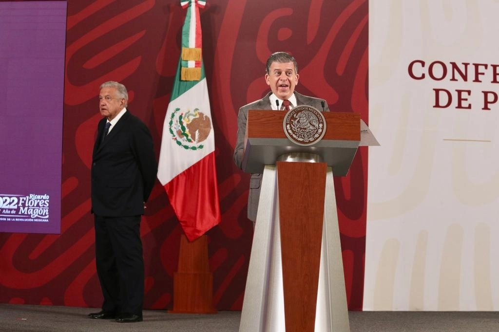El procurador Federal del Consumidor, Ricardo Sheffield, durante la conferencia presidencial matutina en Palacio Nacional, en la Ciudad de México, el 28 de marzo de 2022. Foto María Luisa Severiano