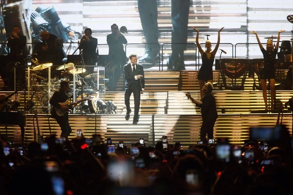Luis Miguel durante uno de sus conciertos en la Arena Ciudad de México. Foto Cristina Rodríguez