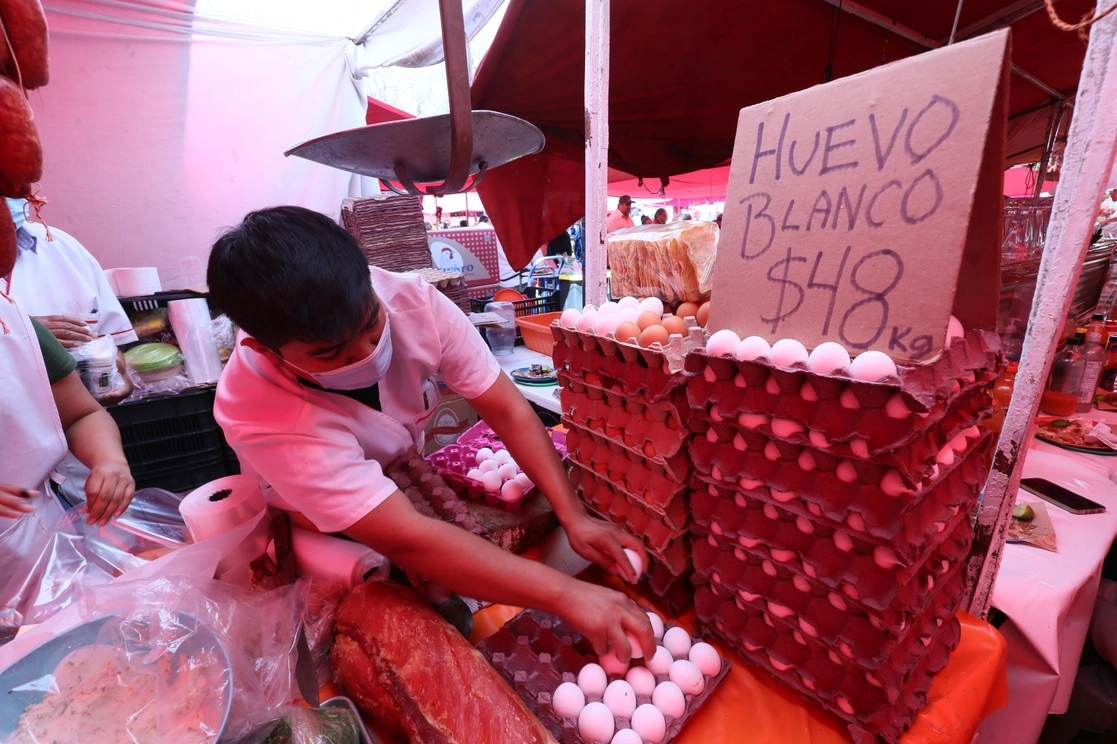 Venta de huevo en Iztacalco. Foto Roberto García