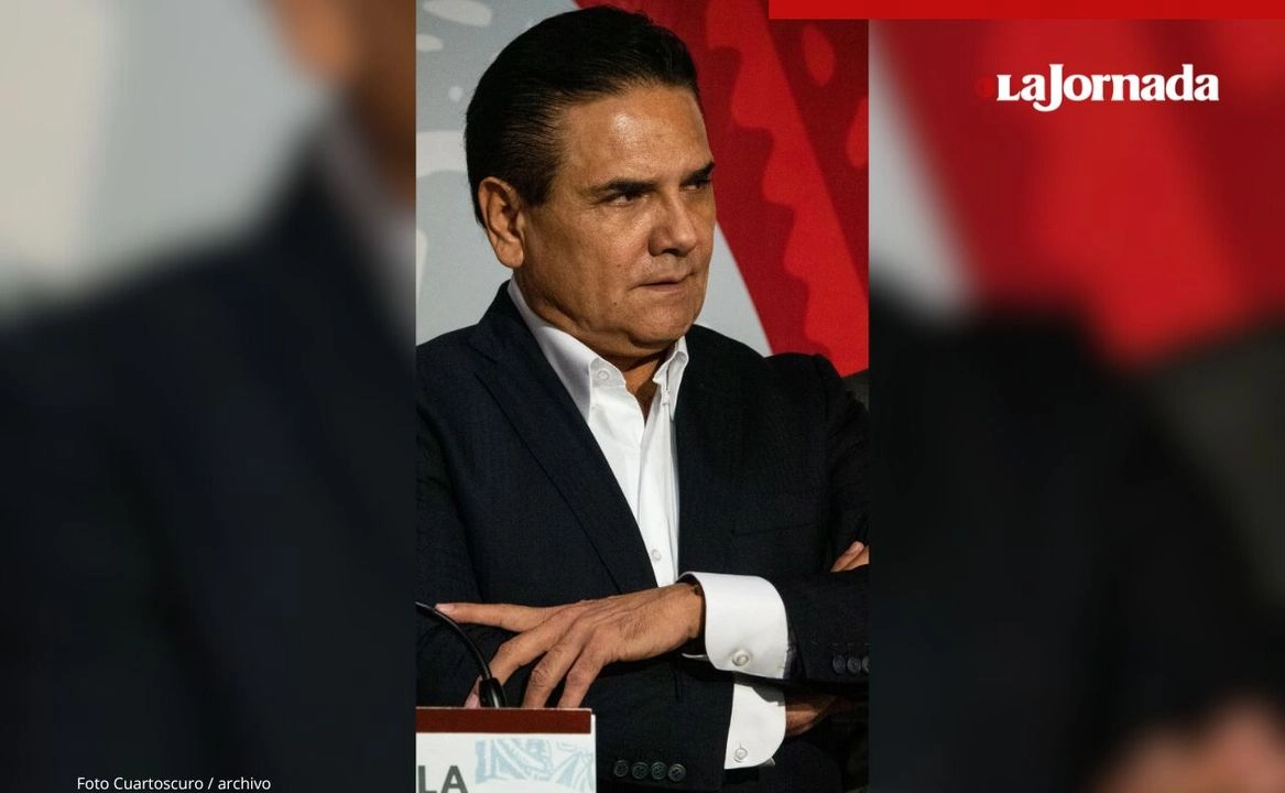 El ex gobernador de Michoacán, actualmente prófugo, está acusado de desviar 3 mil 412 millones de pesos 