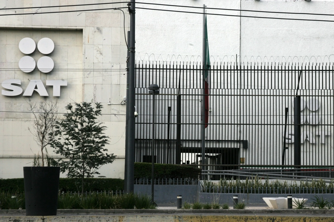 Oficinas del SAT en la capital del país. Foto Roberto García Ortiz / Archivo