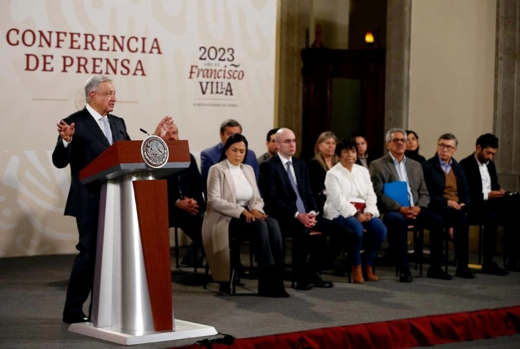 El presidente López Obrador y titulares de los diversos programas sociales federales se dieron cita en Palacio Nacional durante la conferencia presidencial. Foto Cuartoscuro 