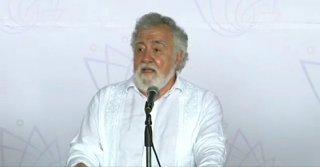 El subsecretario de Derechos humanos, población y migración, Alejandro Encinas en imagen tomada de su twitter.