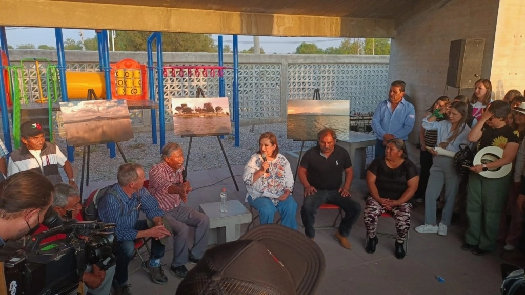 El encuentro de la abanderada se realizó en El Mirador de la ex laguna. Foto La Jornada.