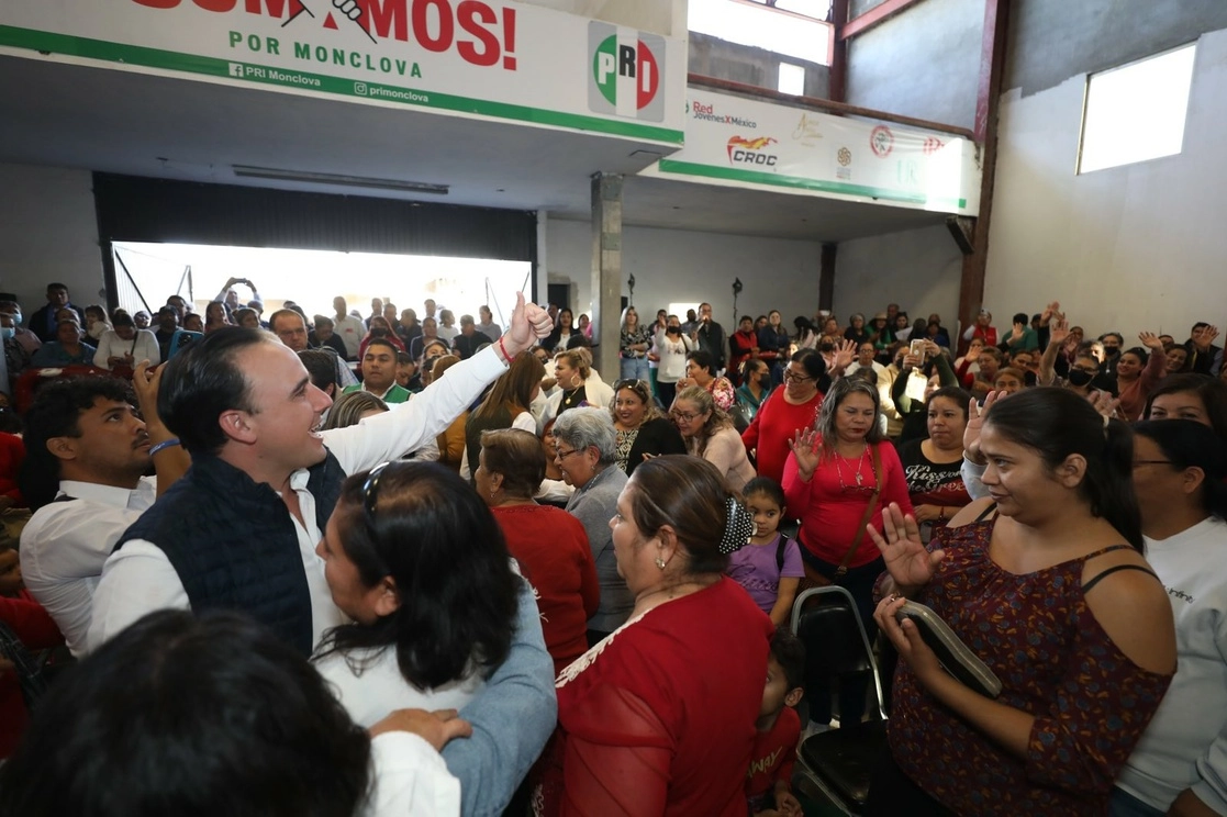 Manolo Jiménez durante su acto proselitista. Foto tomada de su cuenta de twitter
