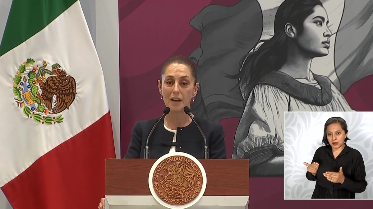 La presidenta, Claudia Sheinbaum subrayó que, en los últimos seis años, 13.5 millones de mexicanos salieron de la pobreza, lo que colocó a México en el nivel más bajo de familias en esa condición en la historia, con menos del 30 de la población en dicha situación. Foto