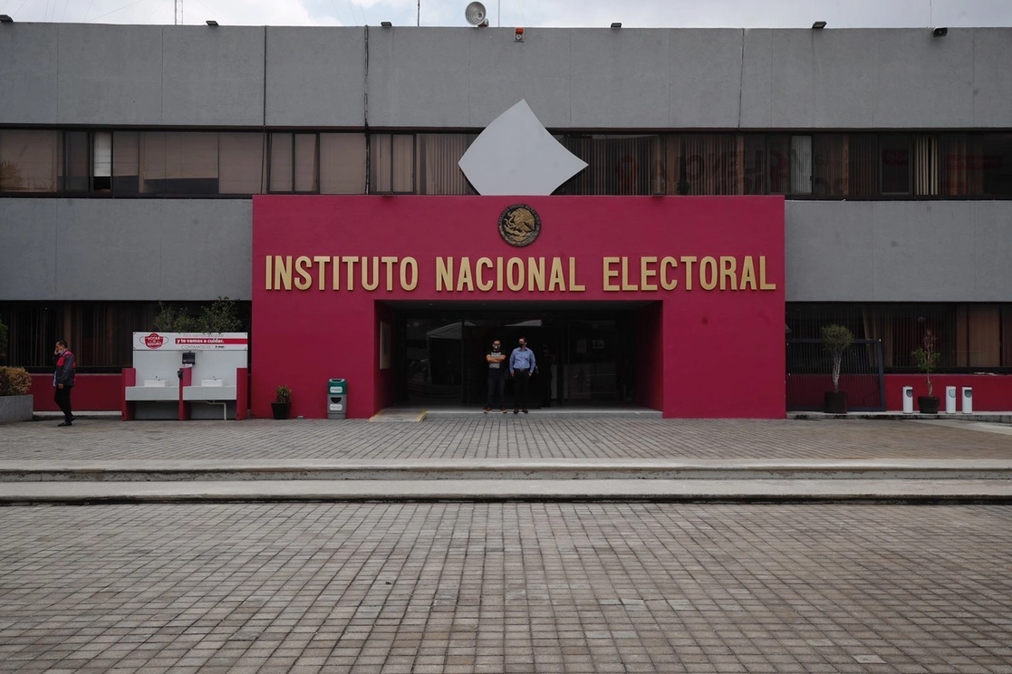 Fachada de la sede del Instituto Nacional Electoral en la Ciudad de México, el 3 de junio de 2021. Foto Cristina Rodríguez
