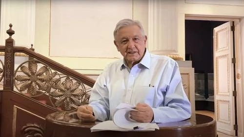 El presidente Andrés Manuel López Obrador presentó su ensayo desde recinto de Palacio Nacional donde se llevó a cabo el juramento de la Constitución Liberal de 1857. Foto tomada del video