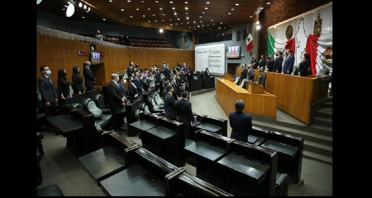 Diputados panistas del Congreso de NL proponen penas de prisión de hasta 12 años para los que realicen tala de árboles. Foto Tomada del Twitter @CongresoNL / Archivo
