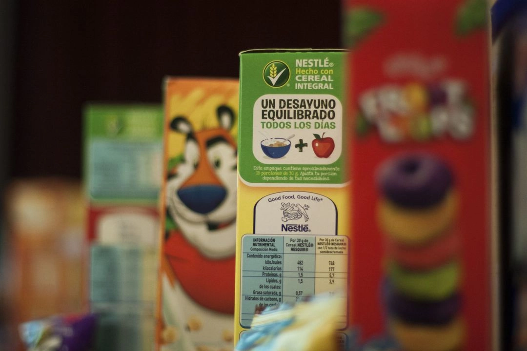 Para productos ultra procesados como papas fritas y botanas, la propuesta de las organizaciones civiles es  incrementar la tasa del 8 a  20 por ciento.