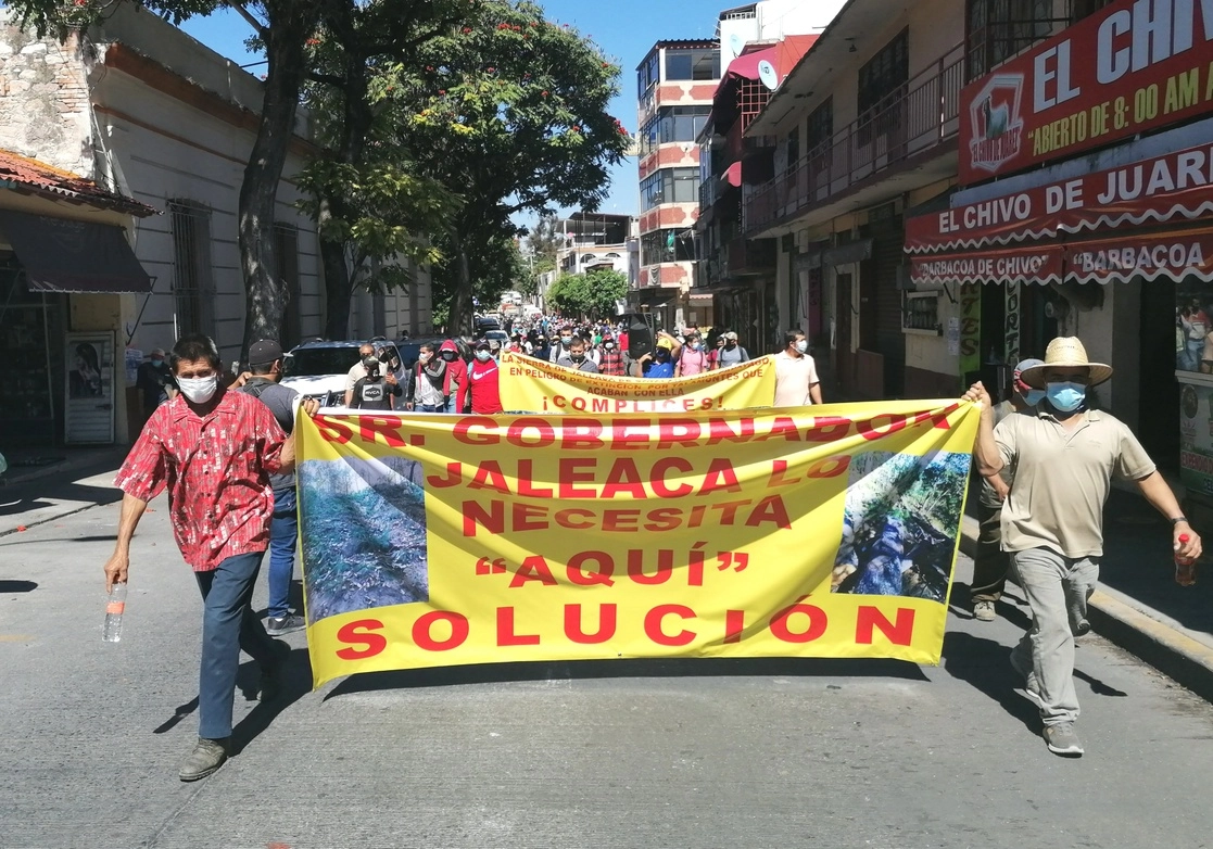 Campesinos de Chilpancingo protestan contra la tala inmoderada en el poblado de Chicahuales, el 4 de febrero de 2021. Foto Sergio Ocampo Arista