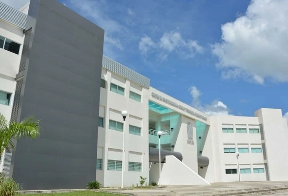 Instalaciones de la Universidad Juárez Autónoma de Tabasco (UJAT). Foto tomada del Facebook de @ujat.mx / Archivo