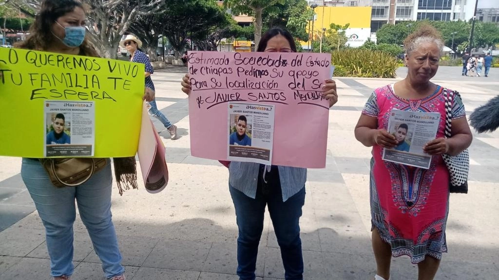 Familiares de Javier Santos Mandujano piden a las autoridades agilizar su búsqueda. Foto ‘La Jornada’