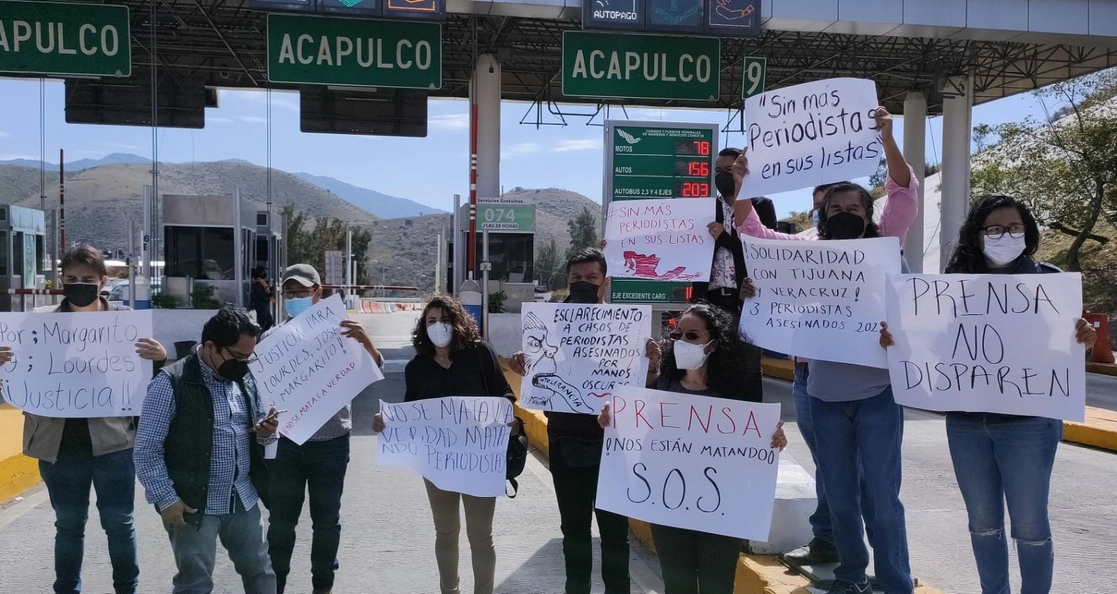 La protesta realizada en la caseta de cobro de Palo Blando, en la autopista del Sol, Guerrero, el 24 de enero de 2022. Foto Sergio Ocampo