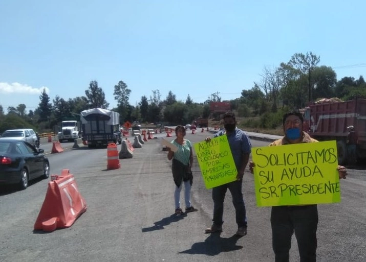 Denunciaron el intento de deforestación en 282 hectáreas de un bosque de encinos en donde habitan diversas especies de animales en el ejido de San Antonio Calpulalpan. Foto La Jornada de Oriente