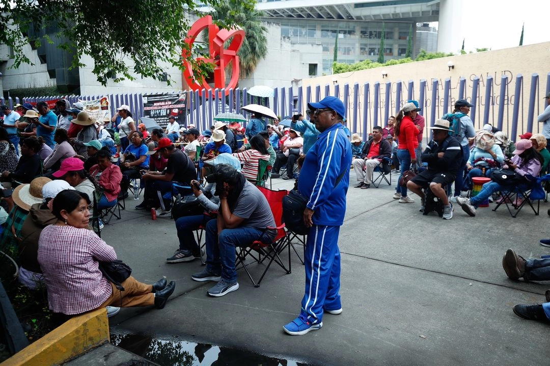 Integrantes de la CNTE realizaron un bloqueo el pasado 26 de mayo de 2025 en las instalaciones del INE. Foto 