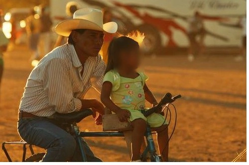 El pueblo yaqui mantiene un gobierno basado en usos y costumbres. El gobierno es una autoridad tradicional. Foto Víctor Camacho / Archivo
