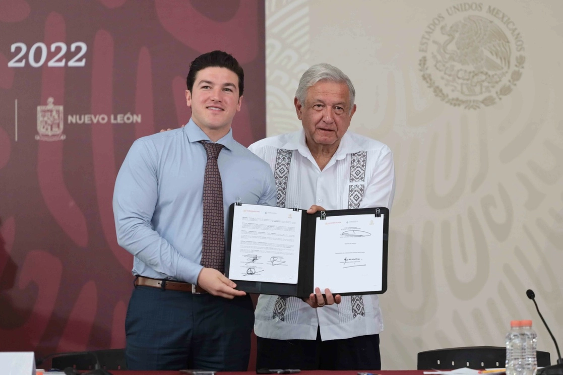 Ante empresarios, religiosos y políticos de la entidad, el presidente Andrea Manuel López Obrador dio su respaldo al gobernador de Nuevo León, Samuel García. Foto cortesía Presidencia