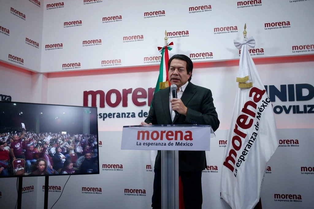 El presidente nacional Morena, Mario Delgado, al ofrecer una conferencia de prensa, el 23 de enero de 2024. Foto María Luisa Severiano