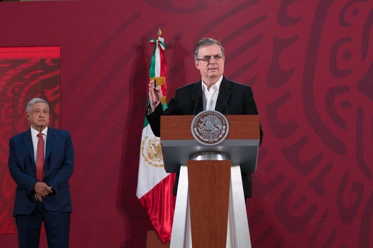 "Todo lo que estamos trayendo a México pasa por certificación de la autoridad, en este caso la autoridad China", informó el titular de la SRE. Foto Pablo Ramos 