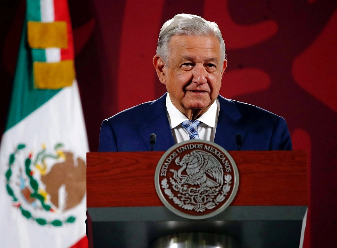 El presidente Andrés Manuel López Obrador durante su conferencia matutina en Palacio Nacional, en la Ciudad de México, el 30 de junio de 2022. Foto Cristina Rodríguez
