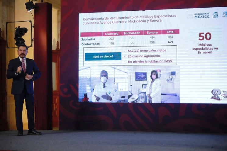El director General del IMSS; Zoé Robledo, durante la conferencia presidencial matutina en Palacio Nacional, en la Ciudad de México, el 9 de mayo de 2023. Foto Cristina Rodríguez