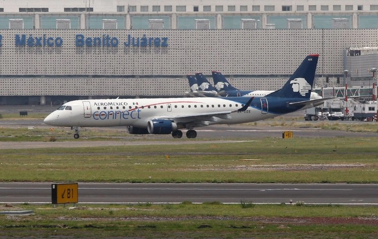 Aeroméxico realiza 30 por ciento de las operaciones que efectuaba antes de la pandemia y actualmente rota a su personal dependiendo el ritmo de trabajo necesario. Foto Guillermo Sologuren