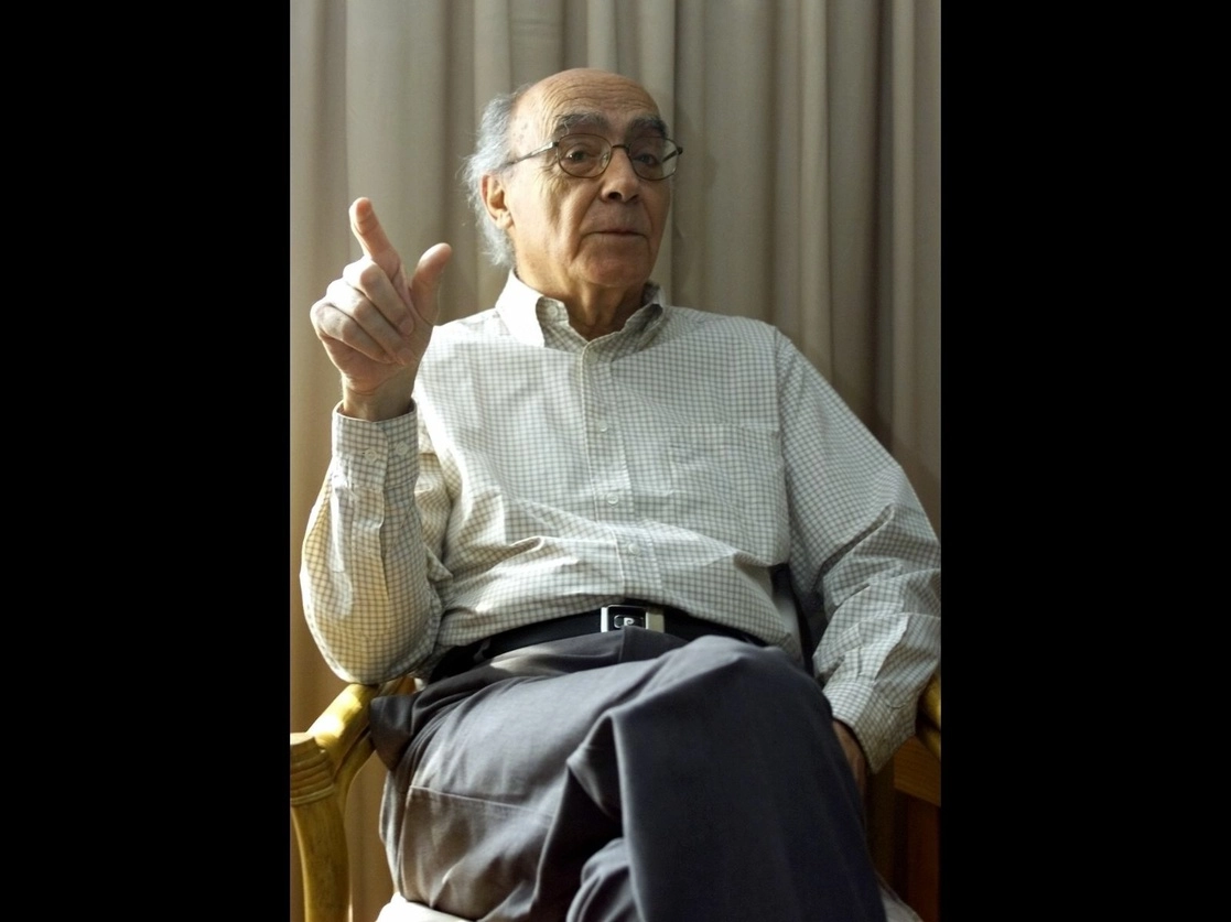 Hasta los últimos días de su vida, José Saramago, ganador del Premio Nobel de Literatura en 1998, se opuso a volver a publicar o traducir su primera novela, ‘La viuda’, impresa en 1977 bajo el título ‘Terra do pecado’. Foto Europa Press / Archivo