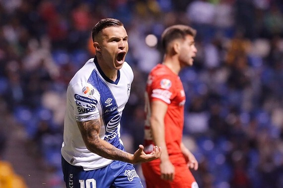 Christian Tabó festeja su anotación durante el encuentro. Foto Jam Media