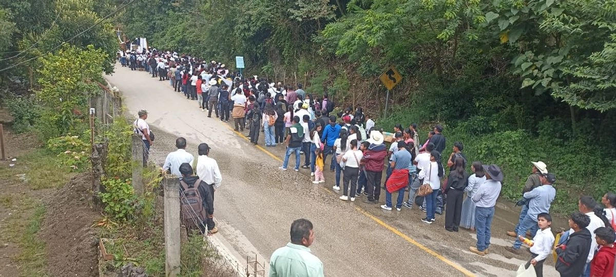 Advirtieron que se si permite la explotación minera en la zona se van a acabar el agua en poco tiempo y “nuestros hijos y nietos van a pagarlas consecuencias”. Foto 