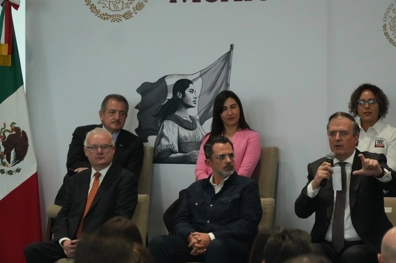 De acuerdo con la Antad, cuatro de cada 10 mexicanos que son deportados encuentran empleo en el sector de las ventas a detalle. Foto @ANTADMx
