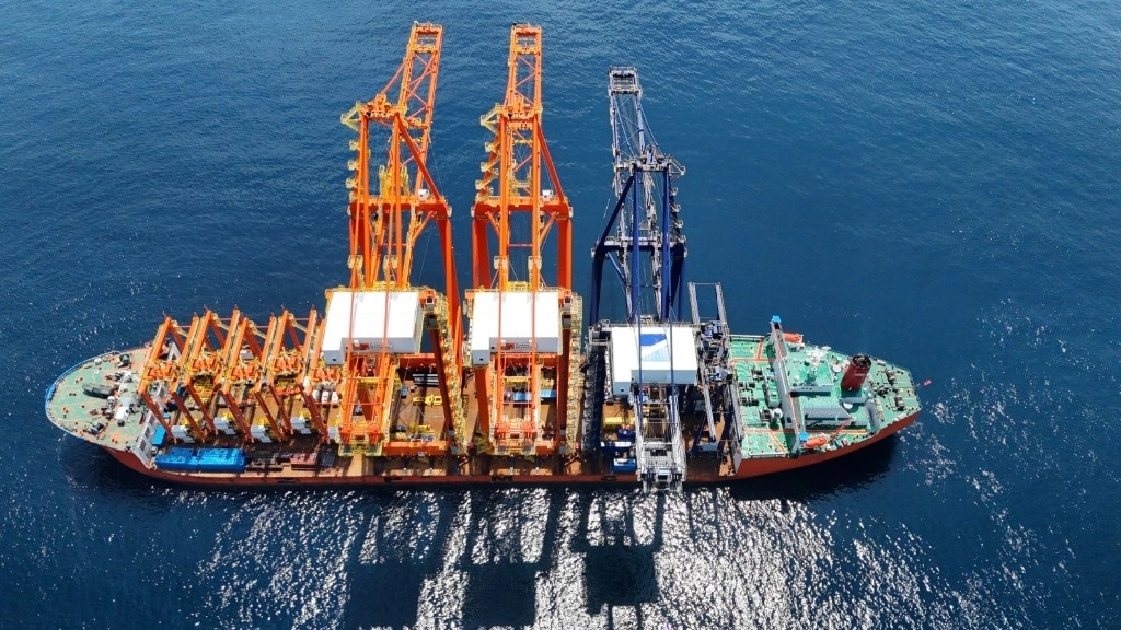 Estos equipos se encuentran navegando hacia Manzanillo y se tiene contemplado que arriben al amanecer de este lunes 27 de mayo.Foto cortesía Contecon 