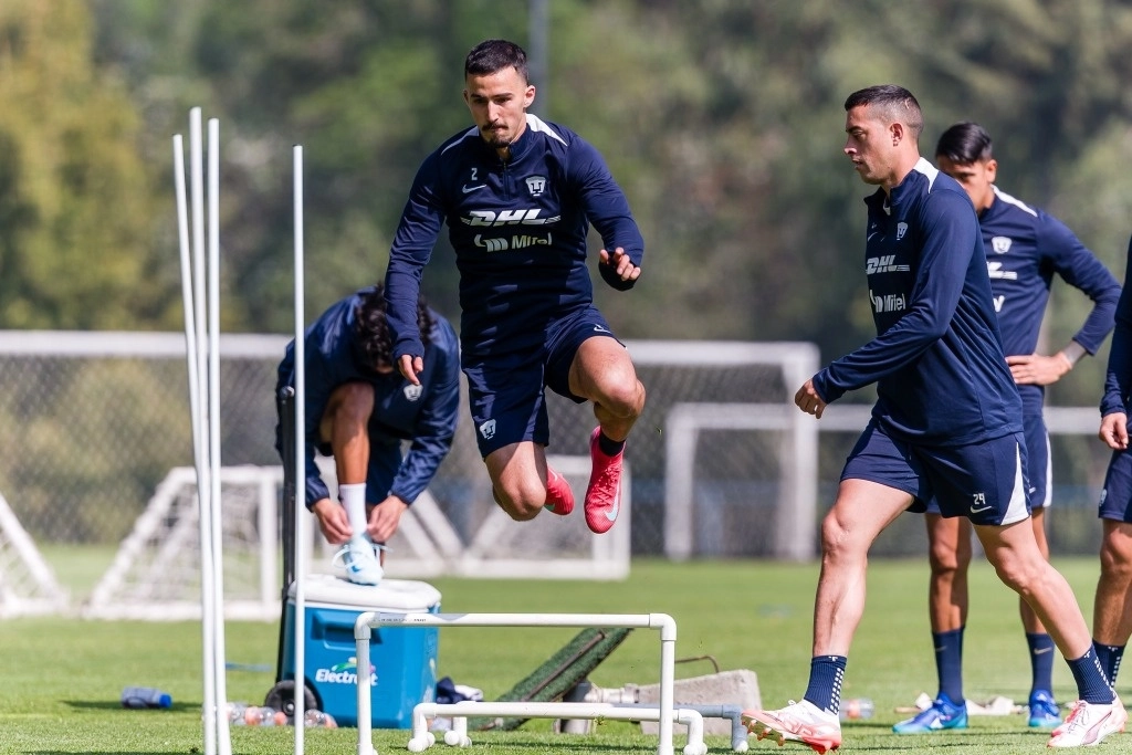 El canterano auriazul Pablo Bennevendo sabe que si hay un partido que no se puede perder es contra los de Coapa. Foto Pumas Mx