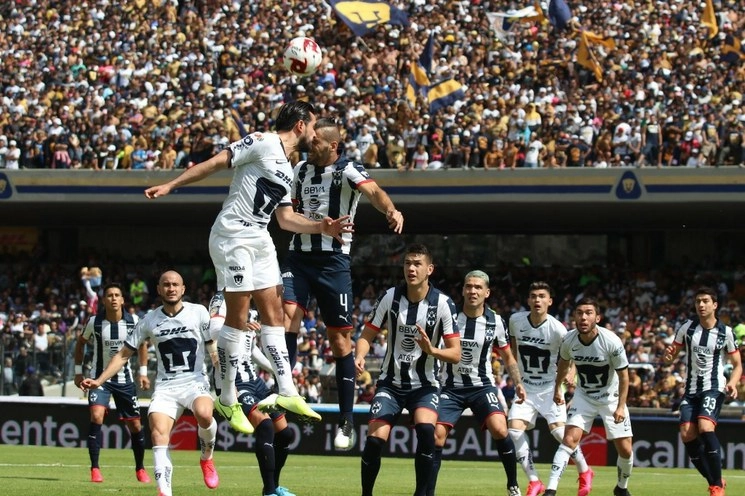 En el Estadio Olímpico Universitario, los Pumas ganaron a los Rayados de Monterrey. Foto Cuartoscuro