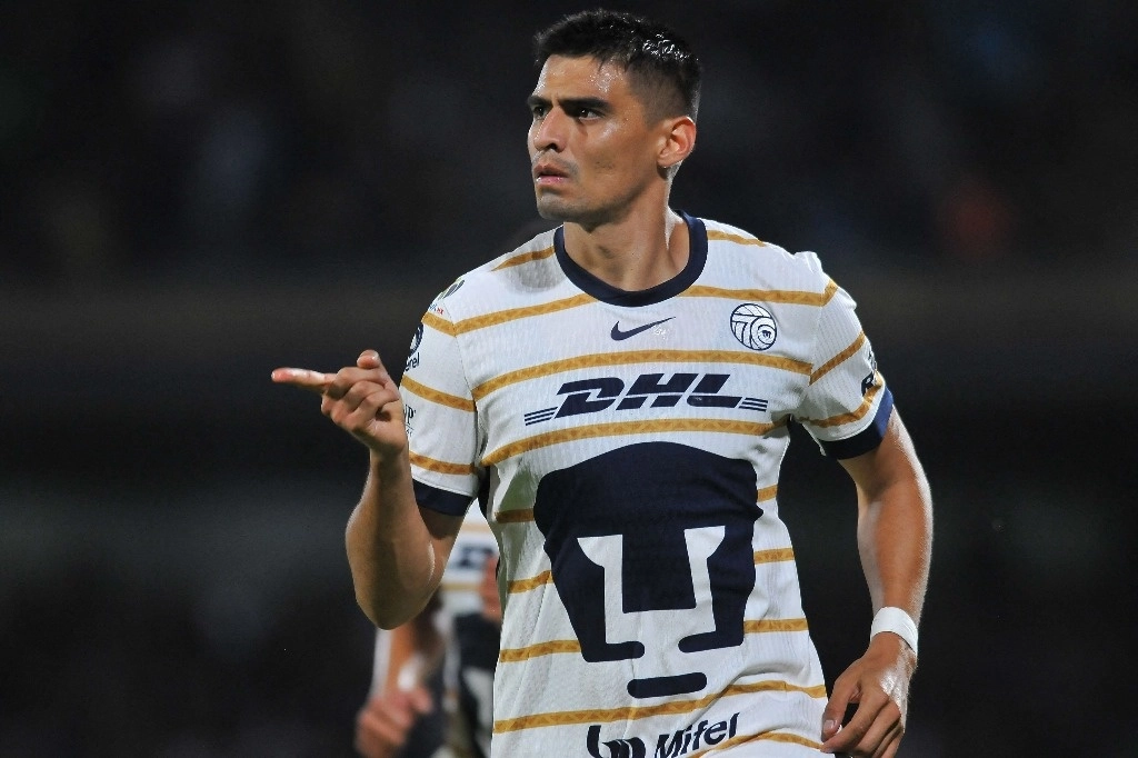 Guillermo Martínez, ex jugador de La Franja, fue el autor del único tanto del partido conseguido mediante un cabezazo en el minuto 71. Foto Afp.